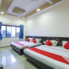 Отель OYO 62100 Hotel Hill Top, фото 21
