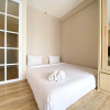 Отель Cozy And Simple Big Studio Vasanta Innopark Apartment, фото 11