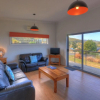 Отель Ocean View Cottages - Essentially Tas Dover, фото 1