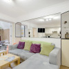 Отель Brighton Getaways-Seaside Patio Apt, фото 4