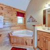 Отель Knotty N Nice 2 Bedroom Home with Hot Tub, фото 8