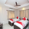 Отель OYO 19855 B S Guest House, фото 18
