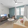 Отель Airy 1BR King Suite Close to Downtown w Fast Wifi, фото 2