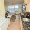 Отель Neptune's Palace Studio Bedroom 1 Bathroom Condo, фото 6