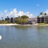 Отель Bayfront Townhouse Located In The Lush Tropical Setting Of Rock Harbor Club. 2 Bedroom Condo by RedA, фото 27