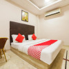 Отель OYO 16978 Hotel Sterling Inn, фото 2