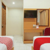 Отель OYO 902 Hotel Pondok Anggun, фото 4