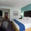 Отель Holiday Inn Express Suites Plant City, an IHG Hotel, фото 6