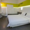 Отель YELLO Hotel Jemursari - Surabaya, фото 5
