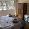 Отель Home2home Captivating 4-bed House in Solihull, фото 5