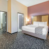 Отель La Quinta Inn & Suites by Wyndham Weatherford OK, фото 3