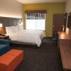 Отель Holiday Inn Express & Suites Norfolk, an IHG Hotel, фото 4