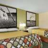 Отель Super 8 by Wyndham Columbia City, фото 3