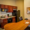 Отель Candlewood Suites Airport, an IHG Hotel, фото 23