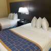 Отель Days Inn & Suites by Wyndham Tampa/Raymond James Stadium, фото 4