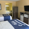 Отель Days Inn by Wyndham Cape Carteret near Emerald Isle, фото 4
