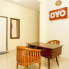Отель OYO 494 Nadia Homestay Syariah Near RSU Premier Surabaya Kota Surabaya, фото 10
