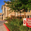 Отель Best Western Plus Lytle Inn & Suites, фото 1