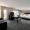 Отель Hampton Inn & Suites by Hilton Quebec City /Saint-Romuald, фото 10