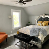 Отель The Oakwood Cottage - With Yard & Parking, фото 5