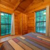 Отель Tiny Blue Ridge Cabin Breathtaking Views, фото 5