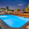 Отель Winter the Dolphins Beach Club, Ascend Hotel Collection, фото 21