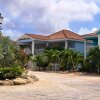 Отель Ocean Breeze Bonaire Apartments в Кралендейке