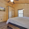 Отель Mirror Pond - Four Bedroom Cabin, фото 19