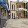 Отель OYO 2036 Afifah Homestay Syariah, фото 13