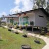 Отель D View Holiday Home в Kudat