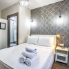 Отель Room in Guest Room - Deluxe Double Room 4, фото 6