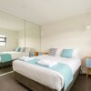 Отель Kangaroo Bay Apartments, фото 4