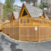 Отель Cozy Keystone Cabin: Hot Tub, 3 Mi to Mt Rushmore!, фото 1