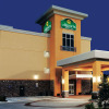 Отель La Quinta Inn & Suites by Wyndham Claremore, фото 1