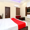 Отель OYO 22579 Azaad Lifestyle, фото 6