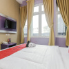 Отель RedDoorz Plus near Stasiun Bekasi, фото 6