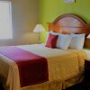 Отель Oak Tree Inn & Suites, фото 11