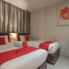 Отель RedDoorz Premium near Grand Batam Mall, фото 6