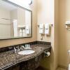 Отель Quality Inn & Suites, фото 31