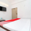 Отель Amrit By OYO Rooms, фото 10