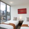 Отель Melbourne Short Stay Apartments on Whiteman, фото 30