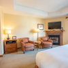 Отель Comfortable Studio Efficiency Unit With Balcony Over Mountaineer Square Condo - No Cleaning Fee! by , фото 5