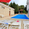 Отель Fantastic Holiday Home With Amazing Garden, Private Pool, Directly on the Beach, фото 16