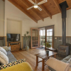 Отель StayAU Sunset Cottage 2BR Farm Retreat, фото 11