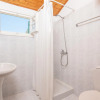 Отель Anna Walk to Beach Sea Views A C Wifi Car Not Required - 3426, фото 5