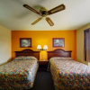 Отель American Best Inn By OYO I-35 Perry near Lake McMurtry, фото 4