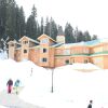 Отель Kolahoi Green Heights Gulmarg в Гульмарге