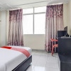 Отель OYO 90376 Centre Point Hotel, фото 44