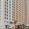 Отель RedDoorz Apartment Syariah @ Green Lake View Cimanggis, фото 4