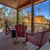 Отель Log-off Lodge by Escape to Blue Ridge, фото 3